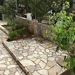 Apartmán Family House With Near The Beach And City Center