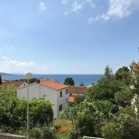 Family House With Near The Beach And City Center * Krk Town