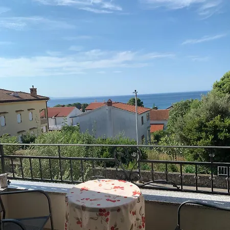 Family House With Near The Beach And City Center Krk Town