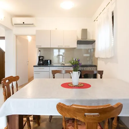 Family House With Near The Beach And City Center Apartment Krk Town