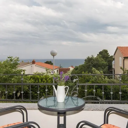 Family House With Near The Beach And City Center Apartment *