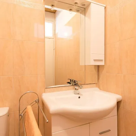 Family House With Near The Beach And City Center Krk Town
