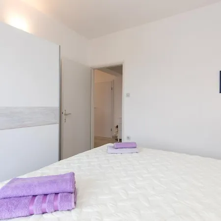 Apartment Family House With Near The Beach And City Center