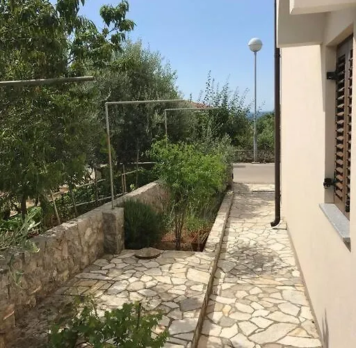 Family House With Near The Beach And City Center Apartment Krk Town