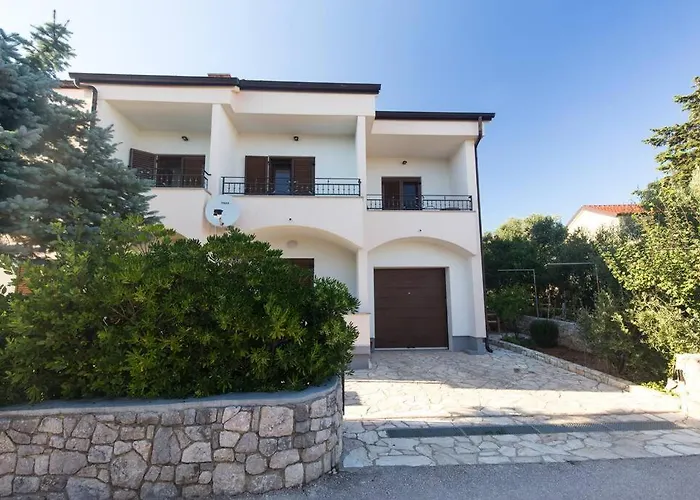 Family House With Near The Beach And City Center Apartment Krk Town