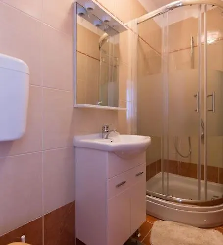 Family House With Near The Beach And City Center Krk Town