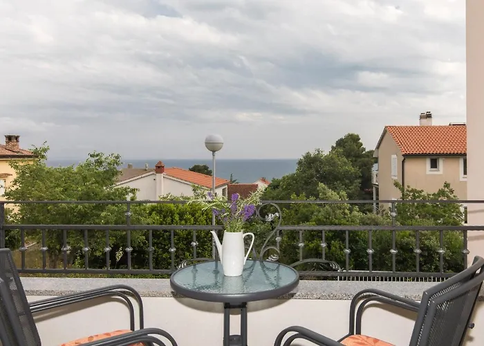 Family House With Near The Beach And City Center Apartment *