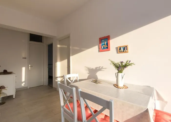 Family House With Near The Beach And City Center