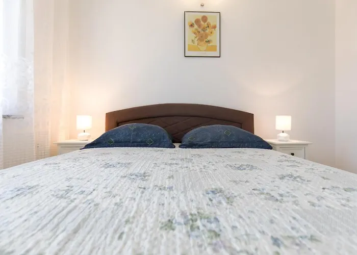 Family House With Near The Beach And City Center Apartment