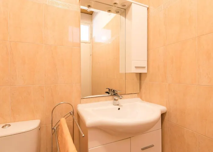 Family House With Near The Beach And City Center Krk Town