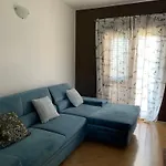 Family House With Near The Beach And City Center شقة
