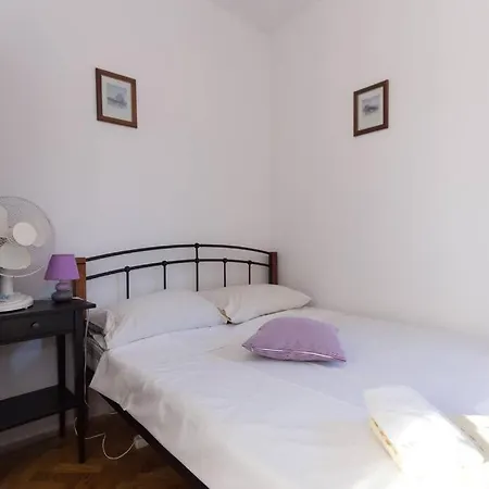 Family House With Near The Beach And City Center Apartmán Krk Town